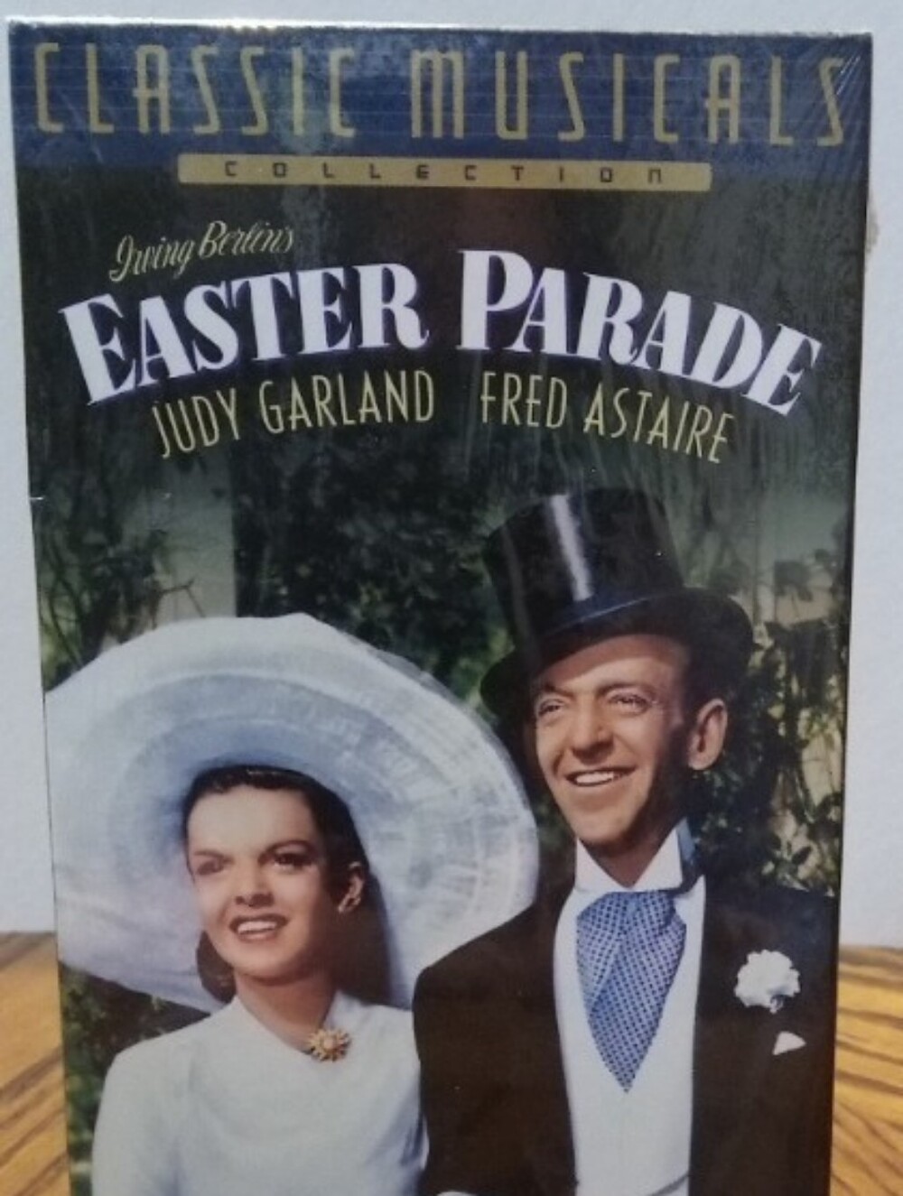 Easter Parade (2000) VHS • Sealed • Judy Garland & Fred Astaire